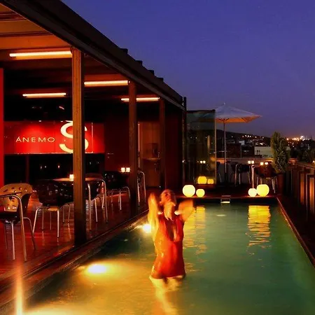Cram Hotel