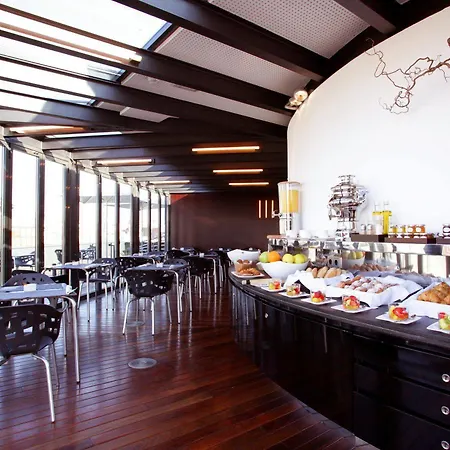 Cram Hotel 4*