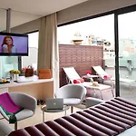 Cram Hotel