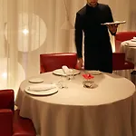 Hotel Cram