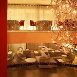 Hotel Cram 4*