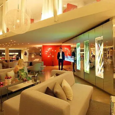 Hotel Cram 4*