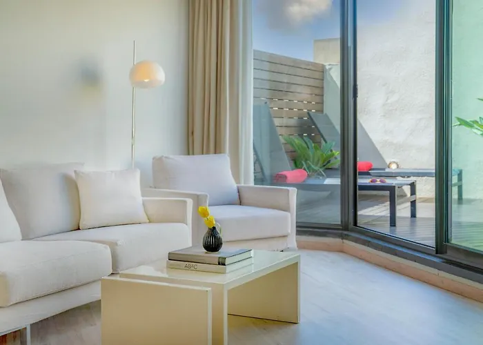 Cram 4* برشلونة