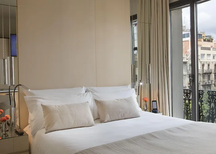 Cram 4* برشلونة