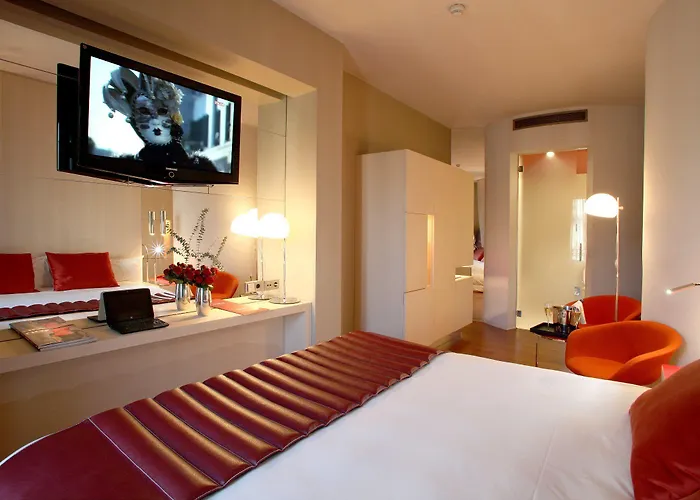 Hotel Cram 4*